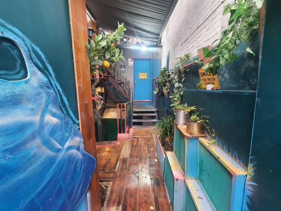 Cyber-Art Studio In Camden London Exterior photo
